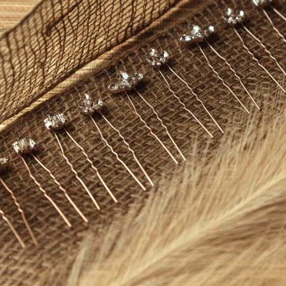 Bridal Hair Accessories – Elegant & Versatile Pieces for Your Wedding Day Look - Picture 1 of 2